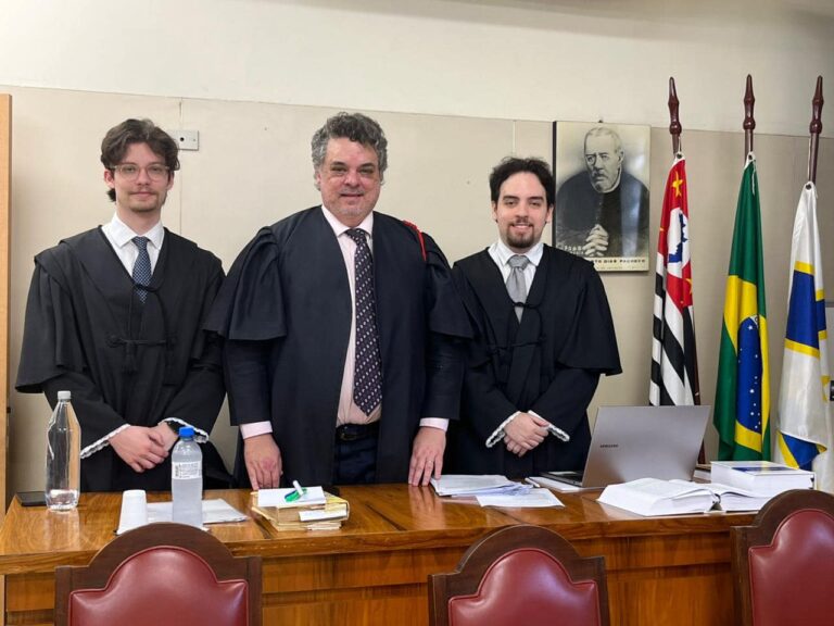 Melhor Advogado Criminal Penal Tribunal do Júri Plenario do Juri